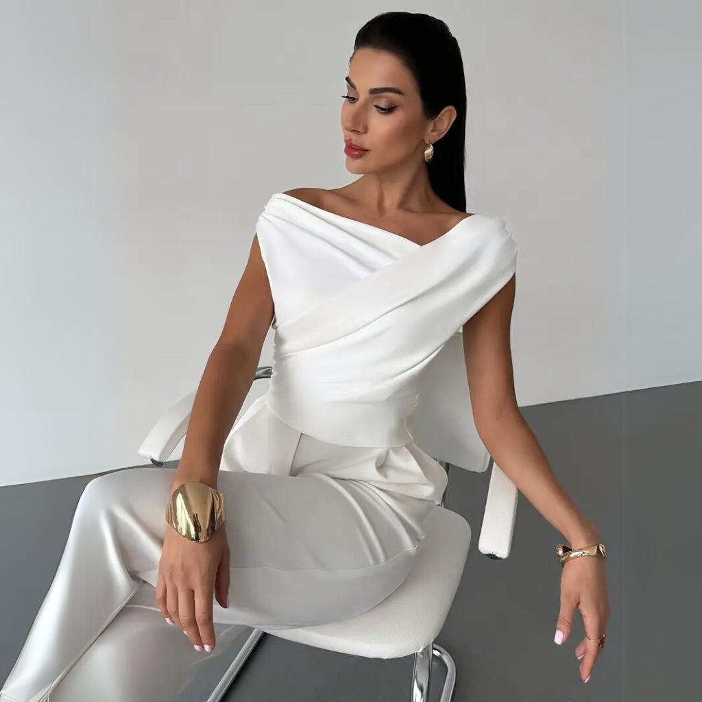 Modern structured draped top
elegant
