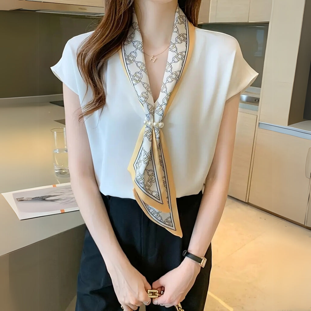 Chic office sleeveless blouse
