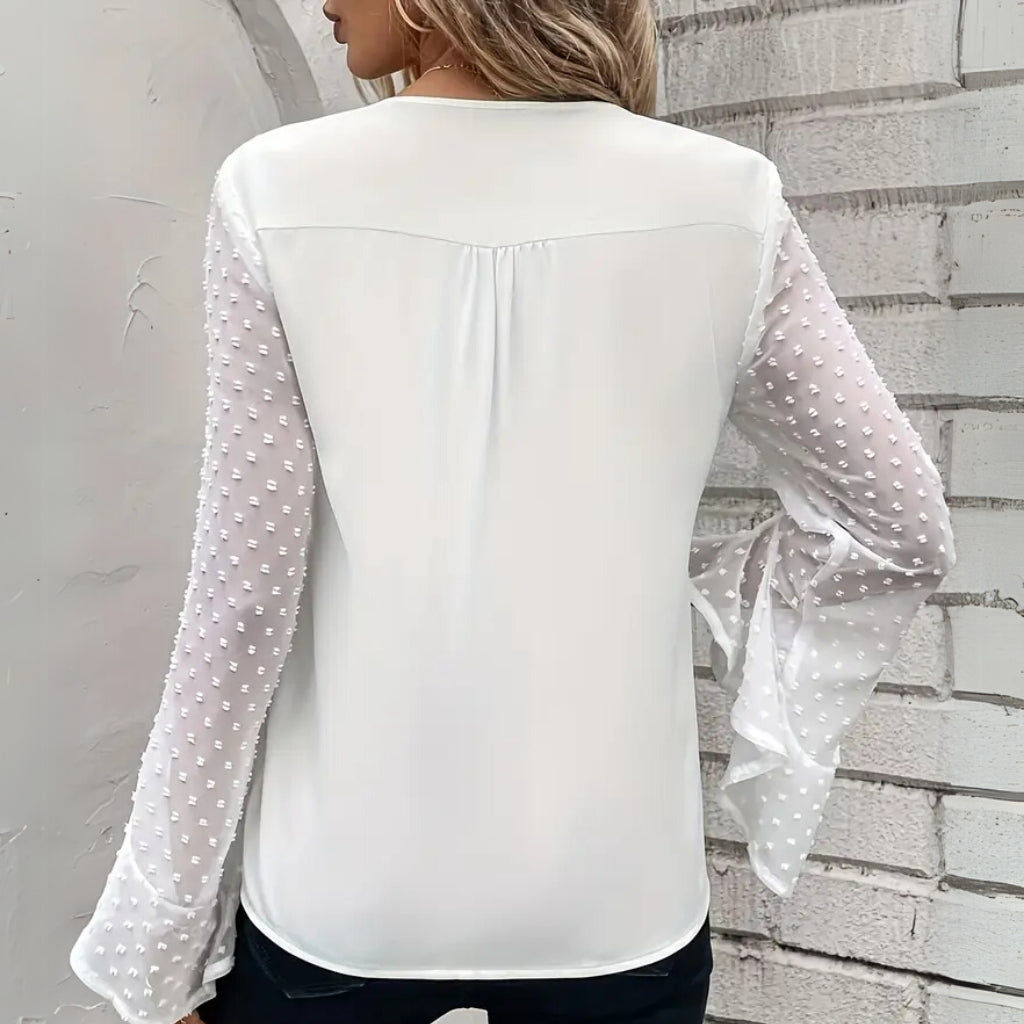 Lightweight everyday blouse for women