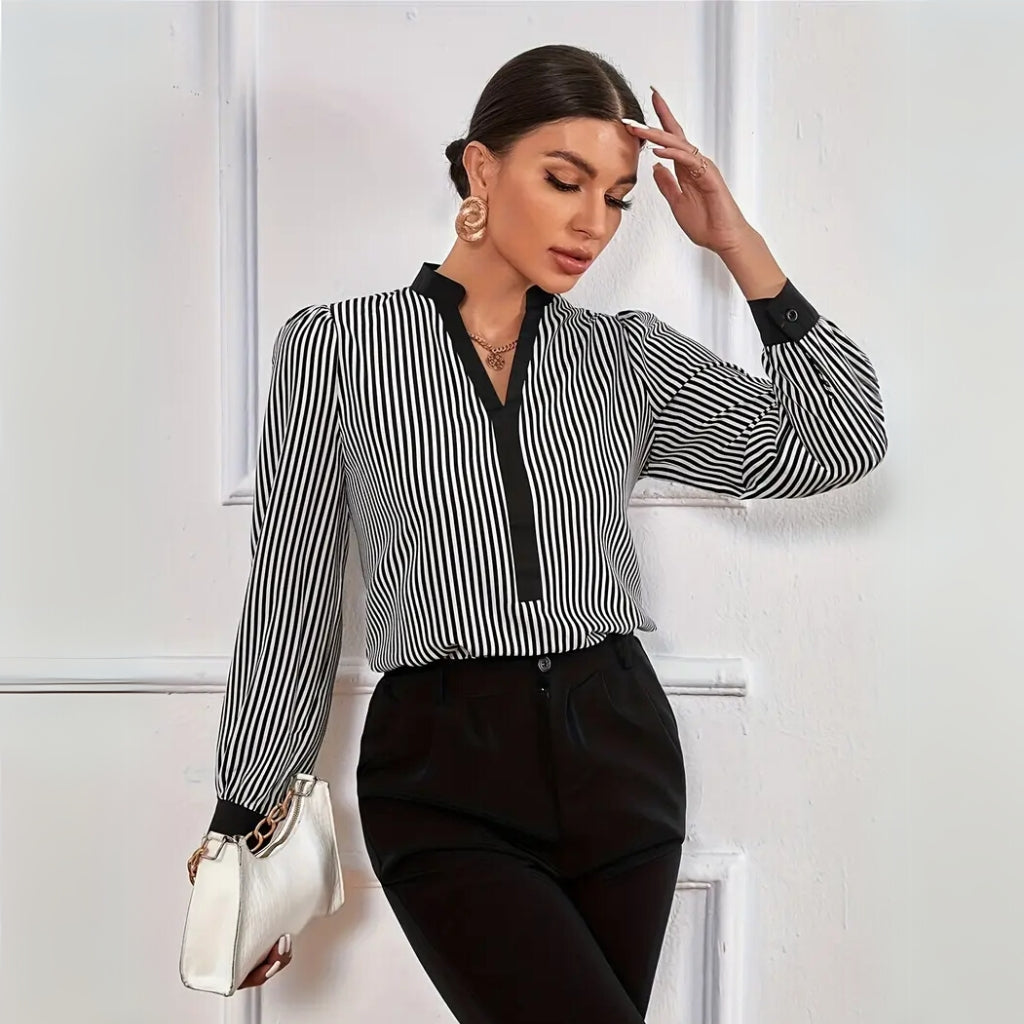 Tailored women work shirt